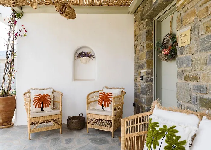 Paralia - Seaside * Agia Irini (Paros)